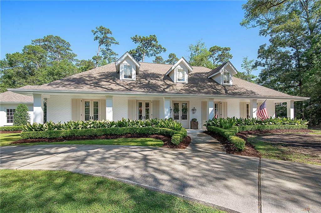 18 Wisteria Lane - Photo 1