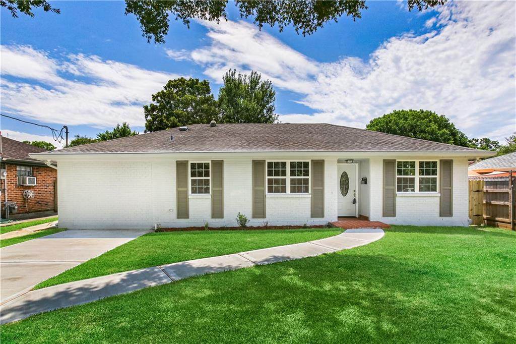 4620 Clearlake Drive - Photo 1