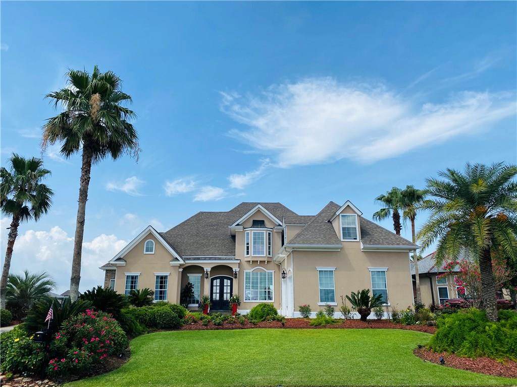 2360 Sunset Boulevard - Photo 1
