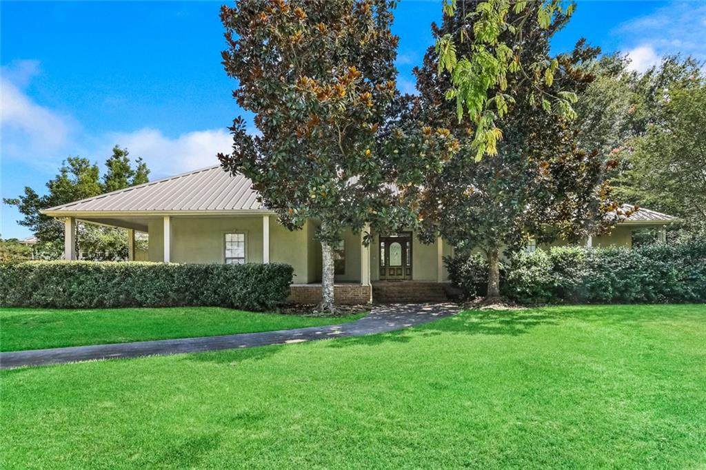 38 Oak Allee Drive - Photo 1
