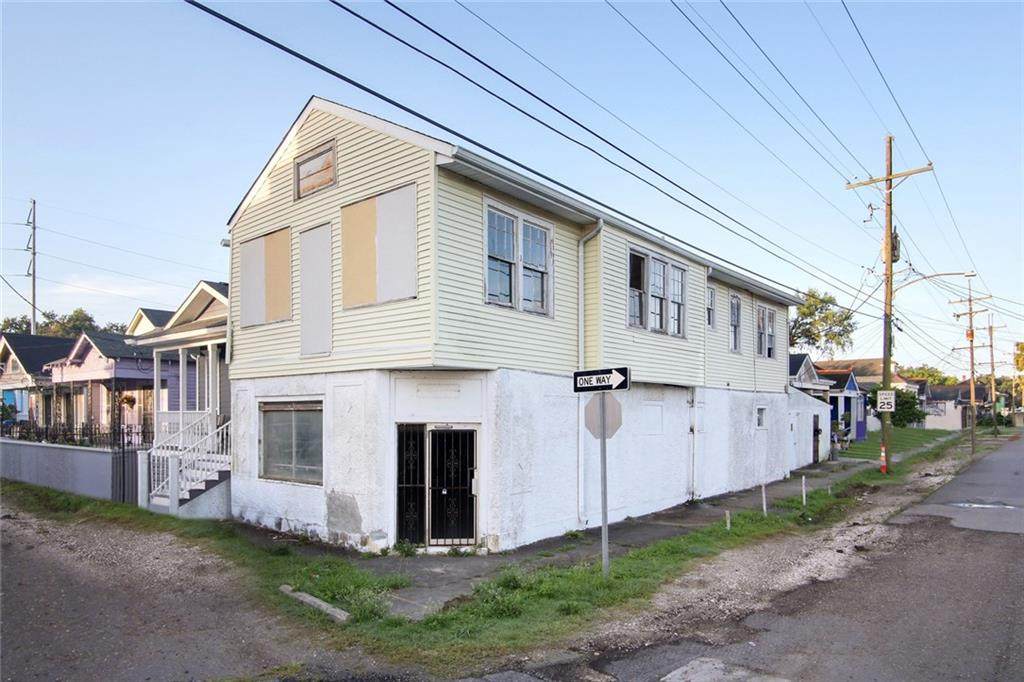 8430 Apple Street - Photo 1