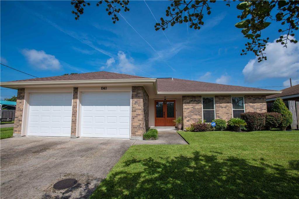 1040 Lee Street - Photo 1