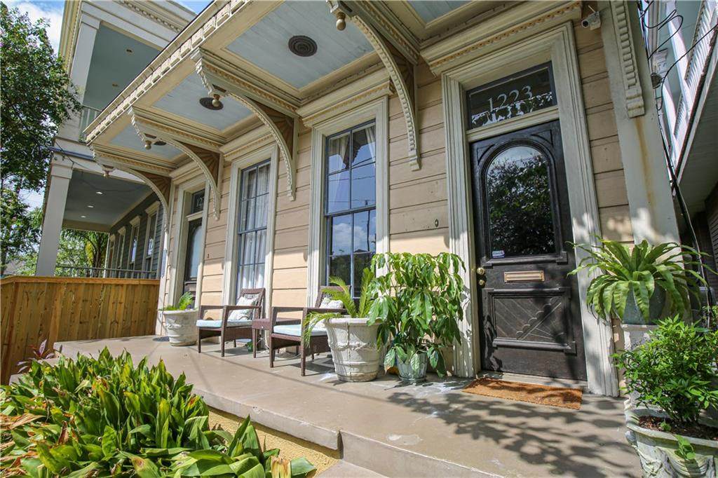 1223 Coliseum Street - Photo 1