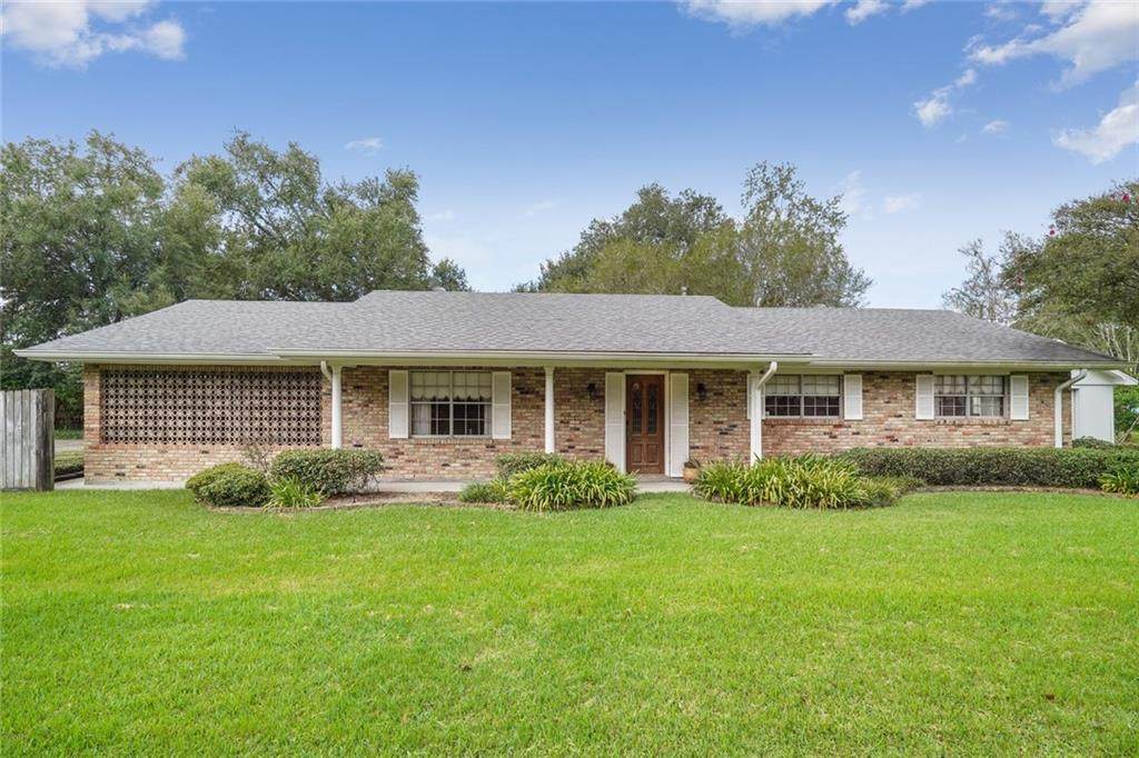 116 Matthew Drive - Photo 1