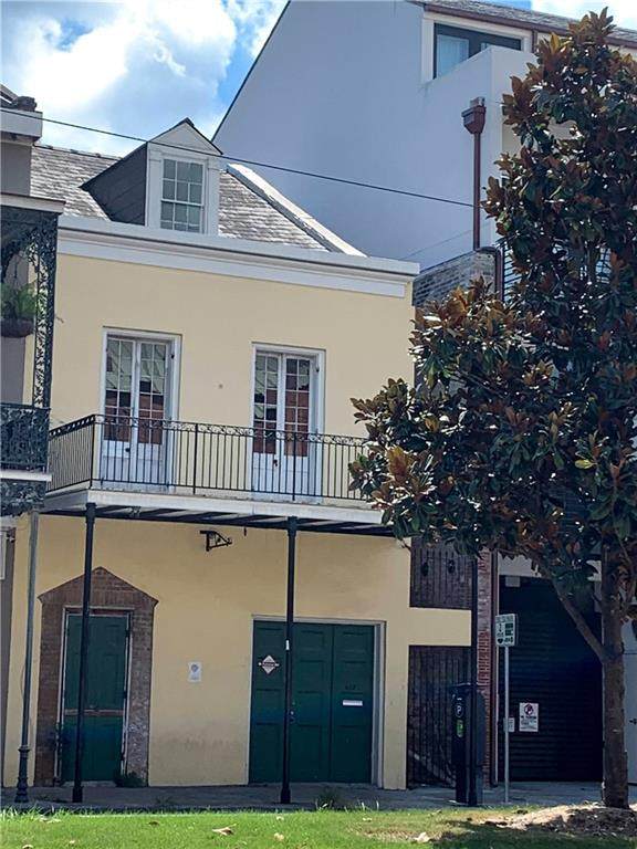 622 Rampart Street - Photo 1