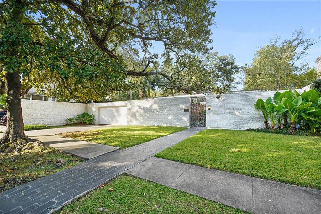 6161 Marquette Place - Photo 1