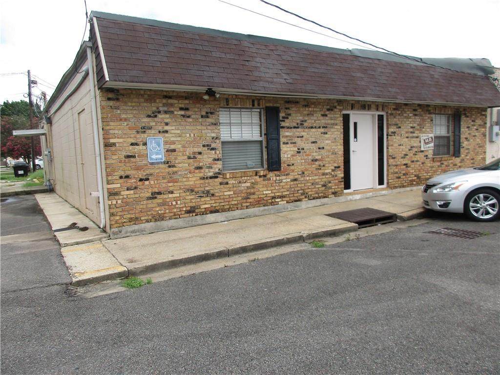 108 Ezidore Avenue - Photo 1