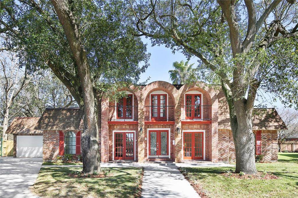 601 Adee Lane - Photo 1
