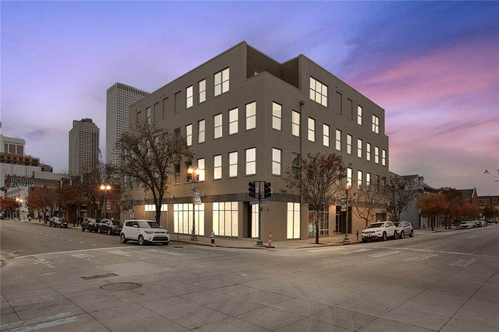 835 Julia Street - Photo 1