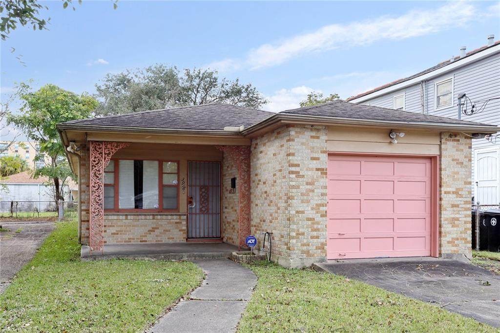 3918 Pauger Street - Photo 1