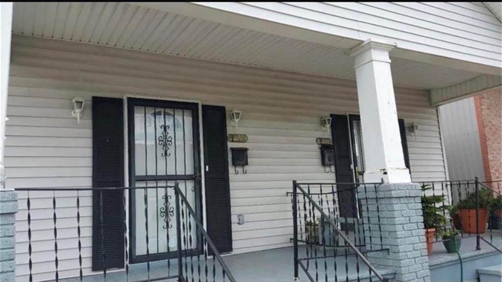 5126 Tchoupitoulas Street - Photo 1
