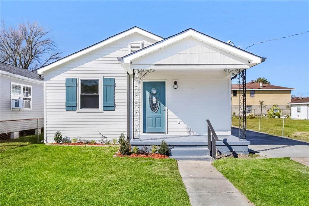 566 Westwood Drive - Photo 1