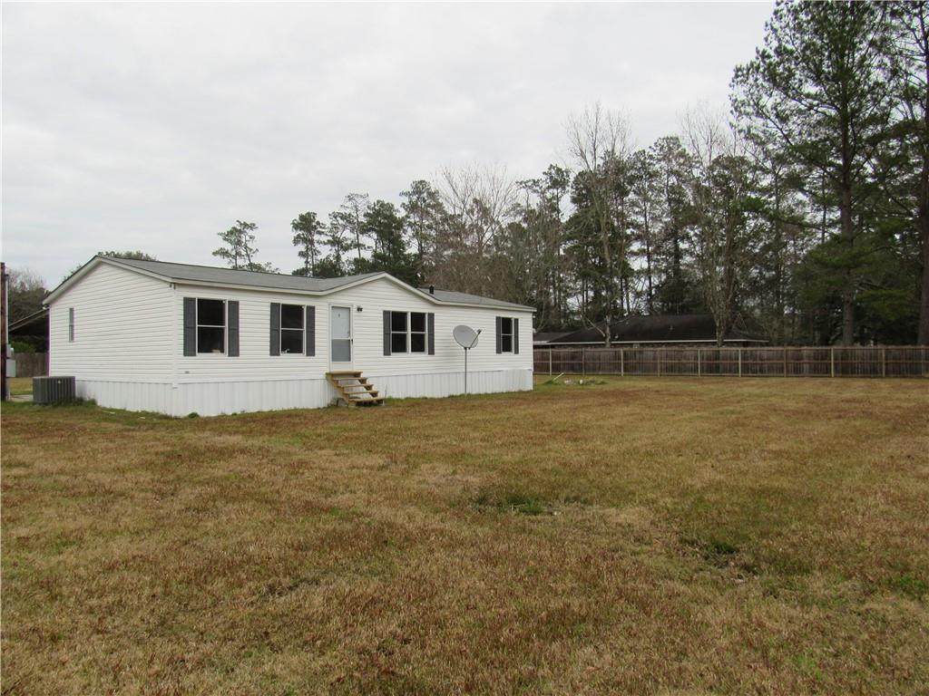 18547 Esterbrook Road - Photo 1