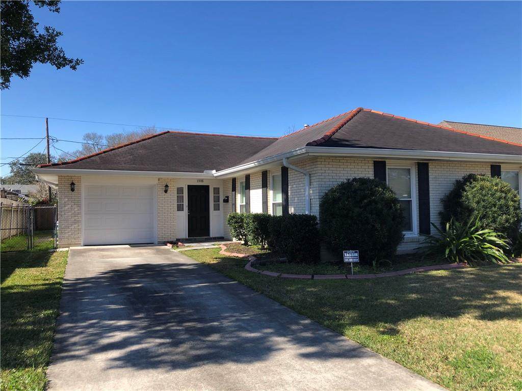 1908 Riviere Avenue - Photo 1