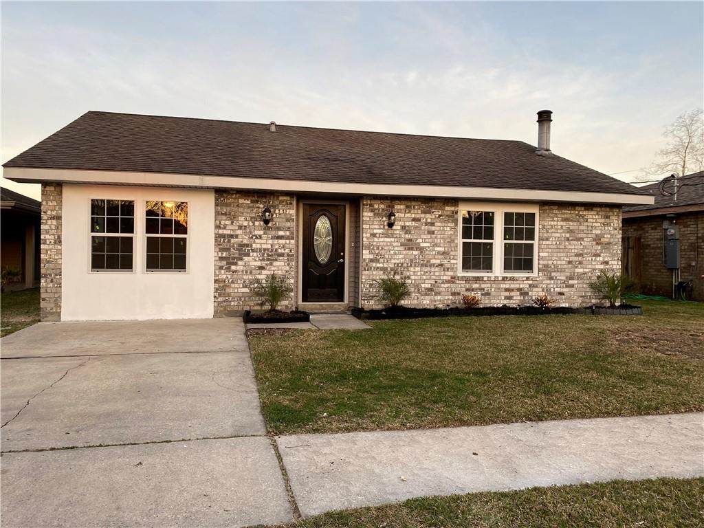141 Riverview Drive - Photo 1