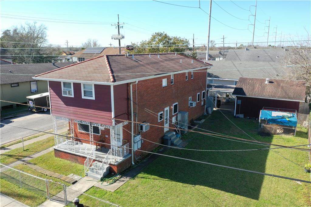 2400 02 Annette Street - Photo 1