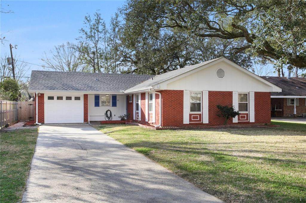 21 Chuckwagon Lane - Photo 1