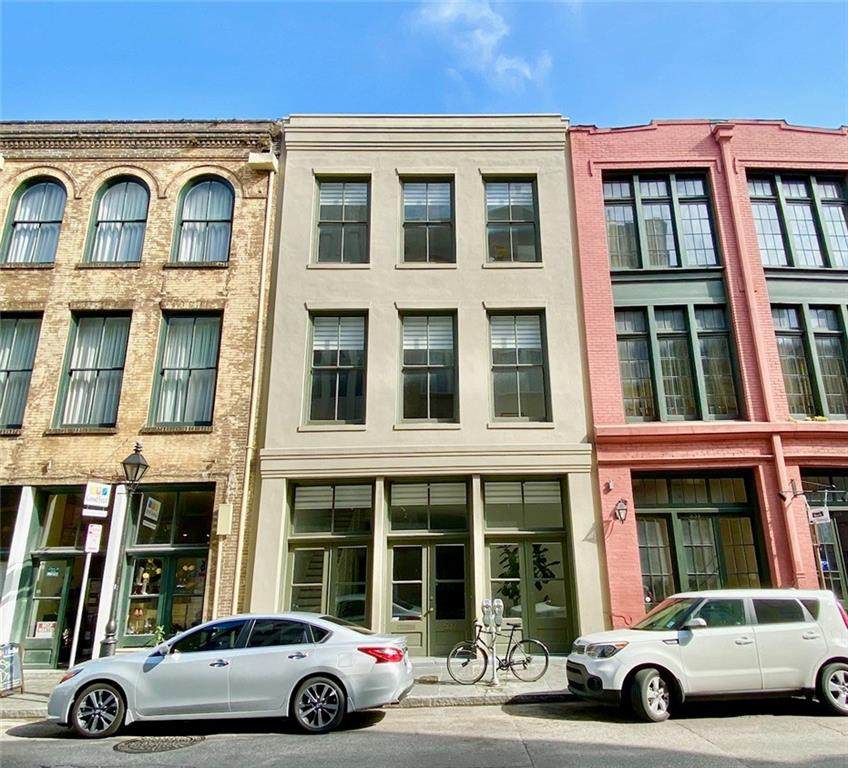 537 Bienville Street - Photo 1