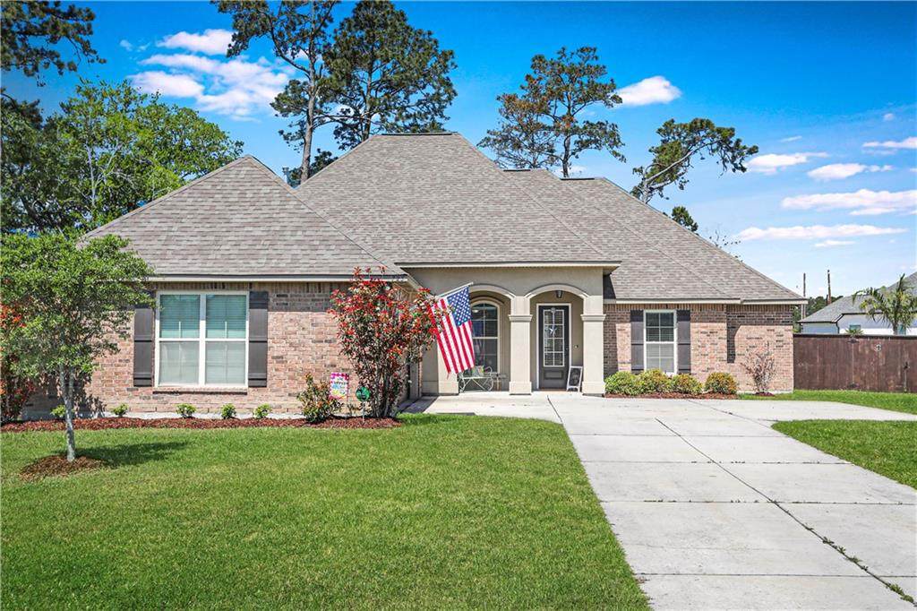 725 English Oak Drive - Photo 1