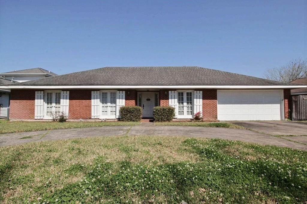27 Ashland Drive - Photo 1