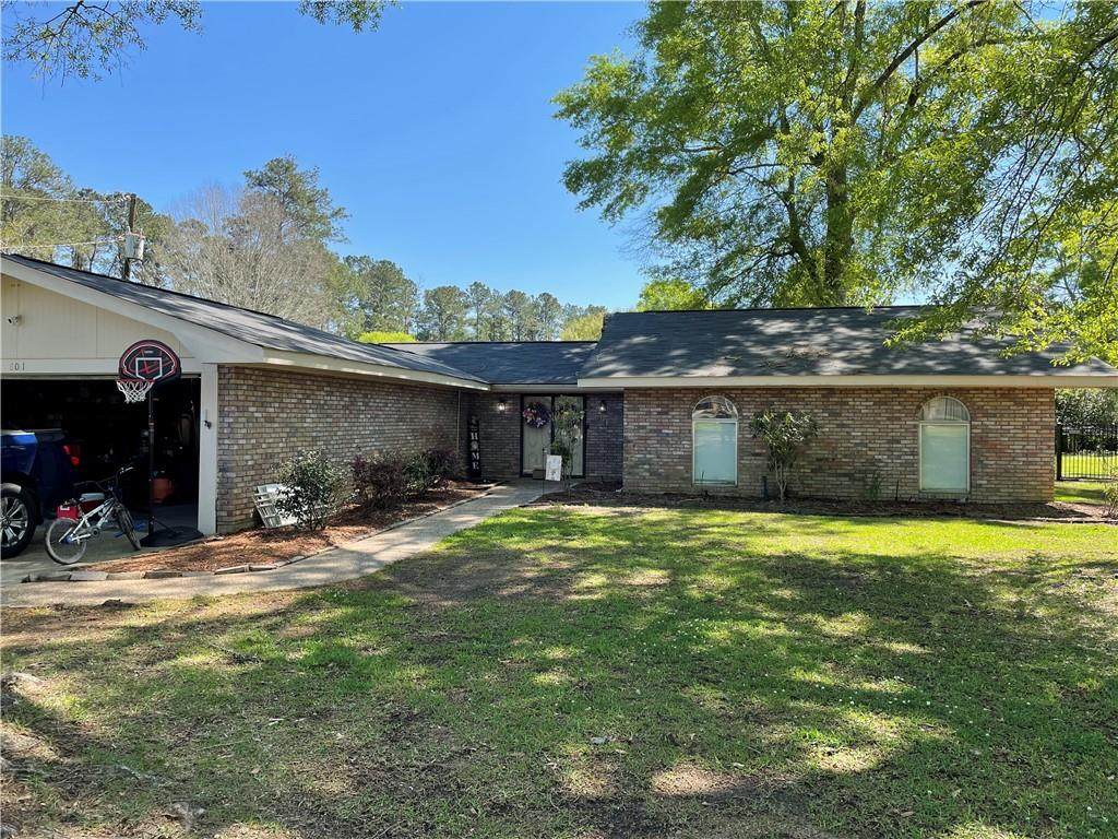 601 Suzanne Drive - Photo 1