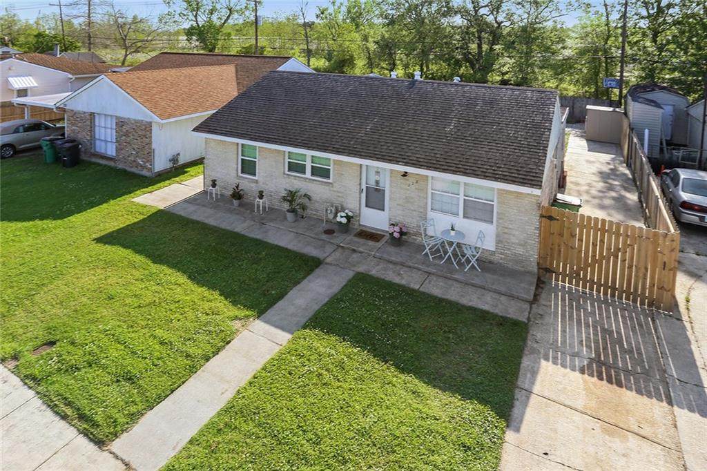 328 Gerrie Court - Photo 1