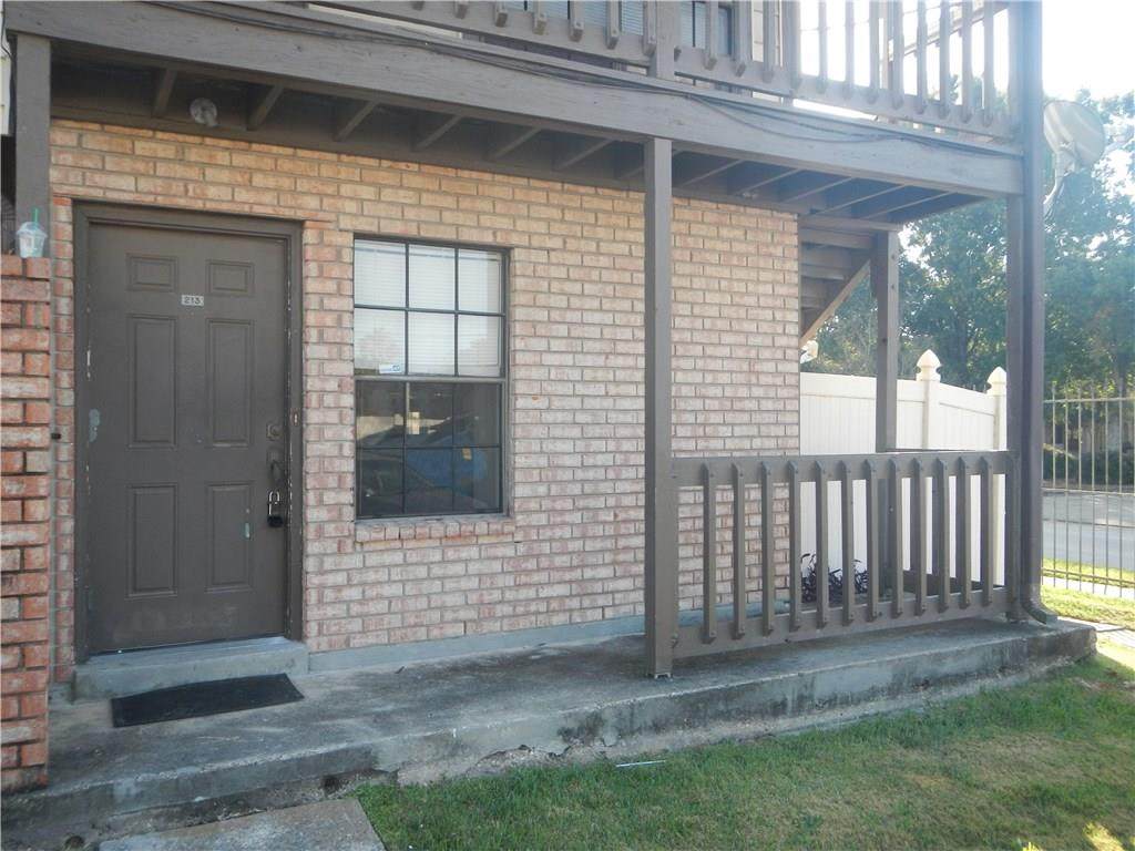 2948 Manhattan Boulevard - Photo 1