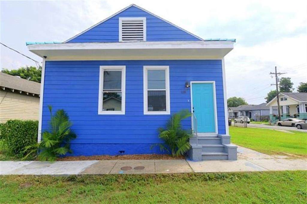 4104 Derbigny Street - Photo 1