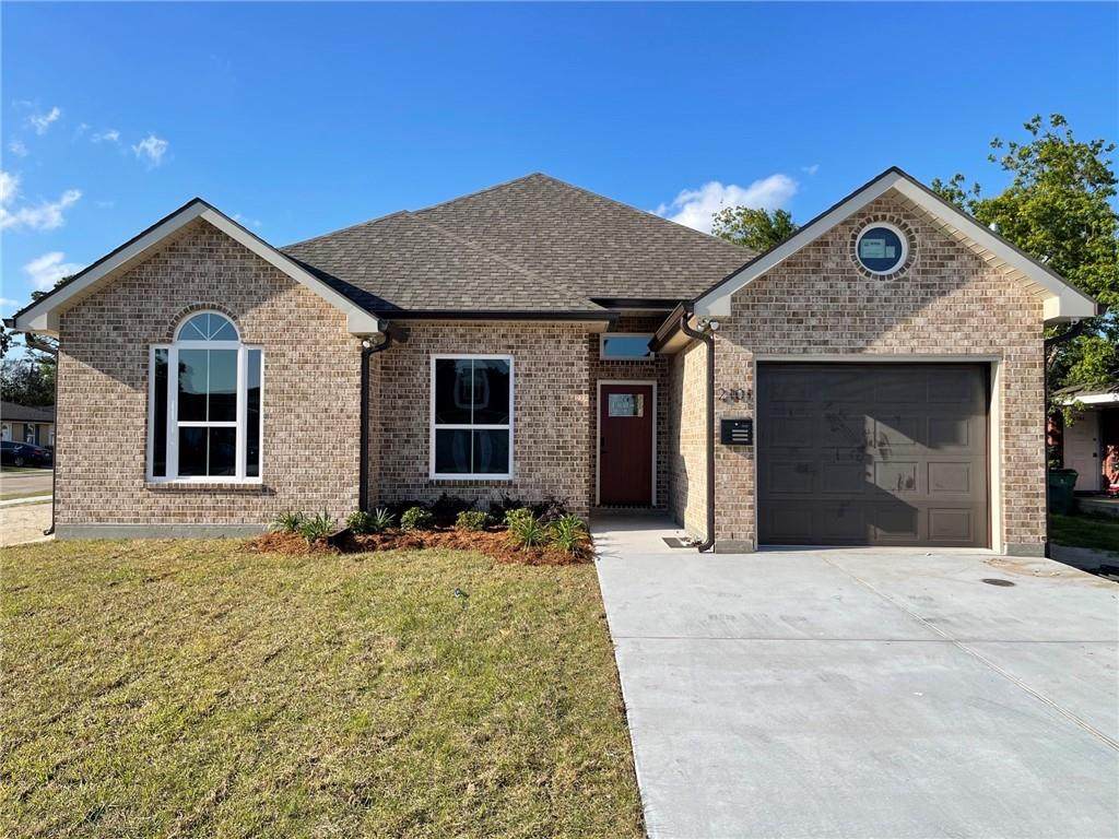 2101 Daniels Road - Photo 1