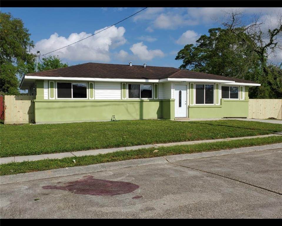 1684 Lauradale Drive - Photo 1