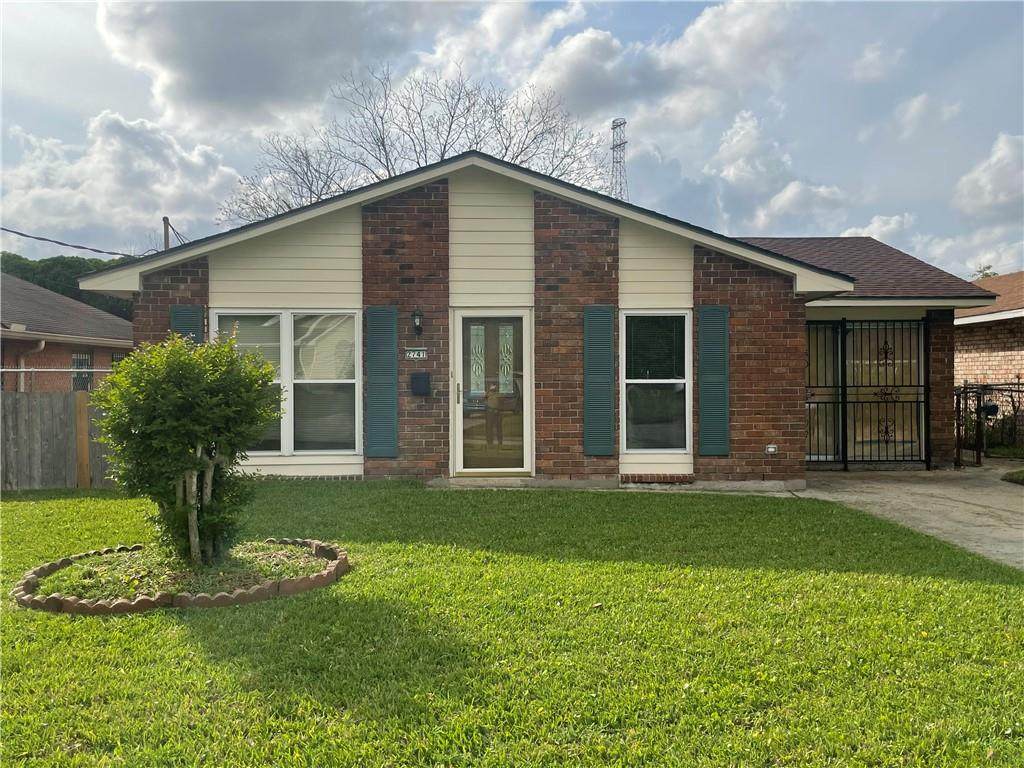 2741 Bennett Street - Photo 1