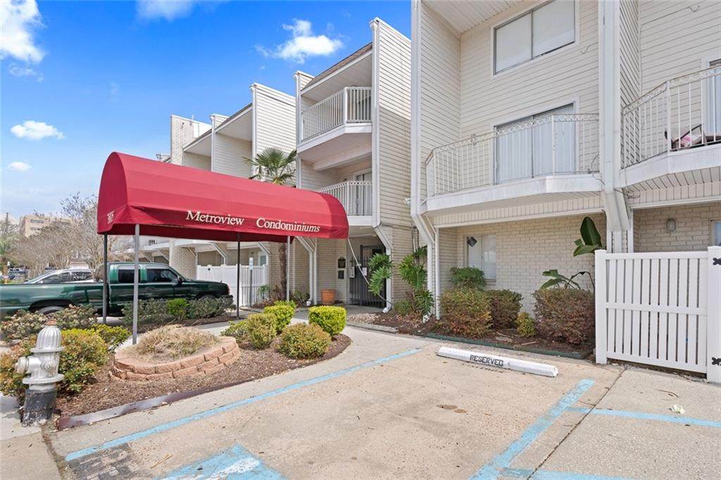 3805 Houma Boulevard - Photo 1