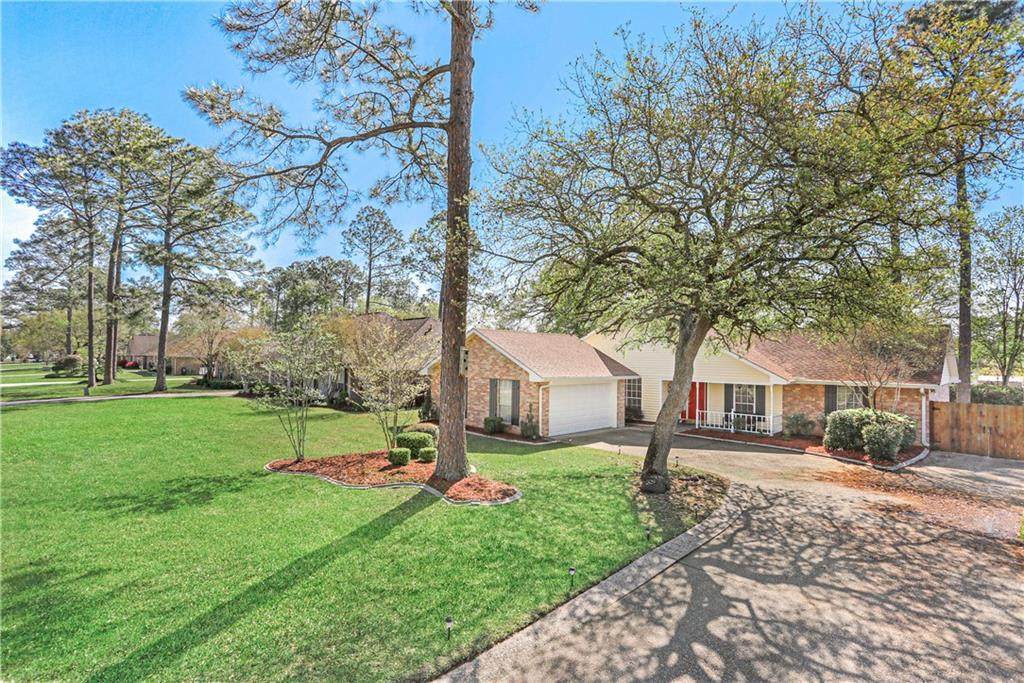 115 Aberdeen Drive - Photo 1