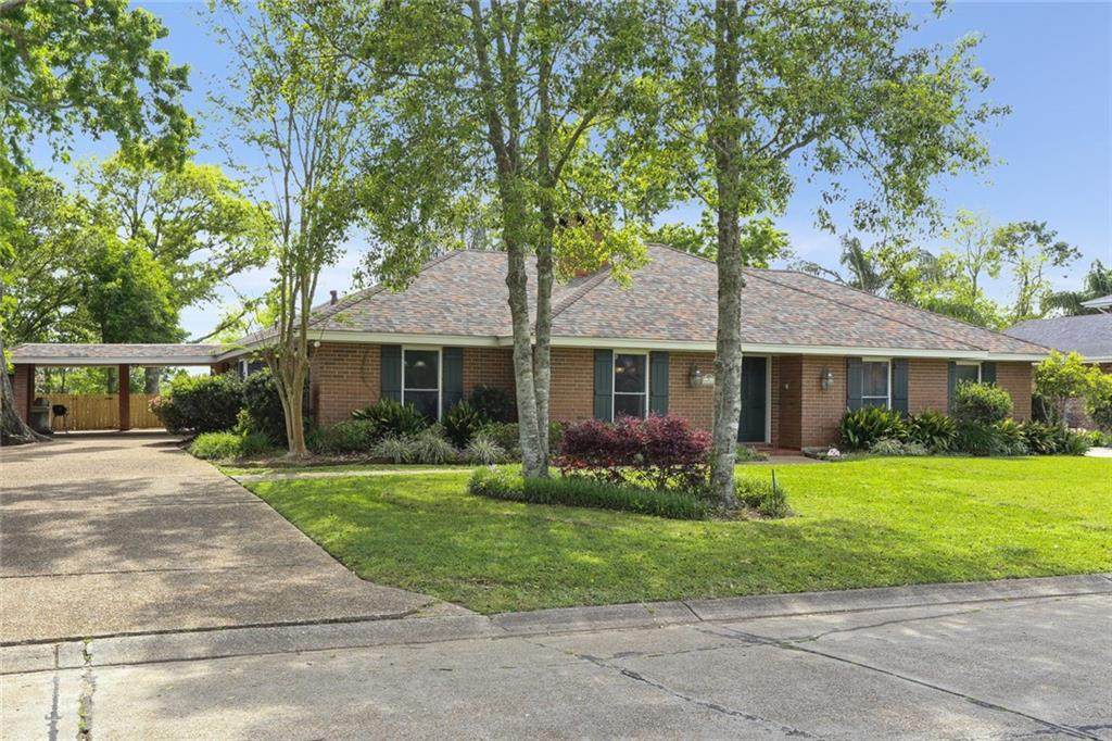 780 Fairfield Avenue - Photo 1