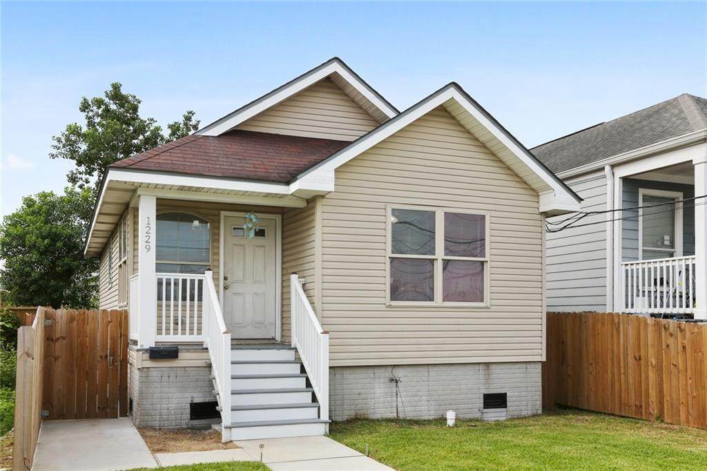 1229 Gayoso Street - Photo 1