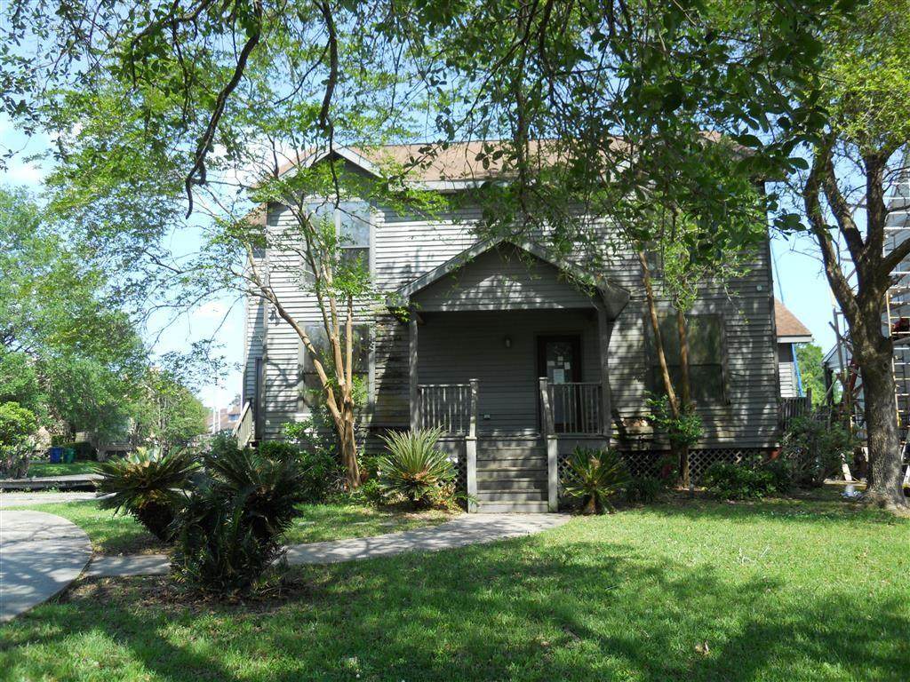 101 Marina Drive - Photo 1