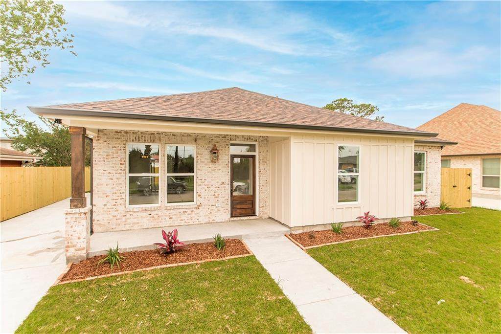 2220 Veronica Street - Photo 1