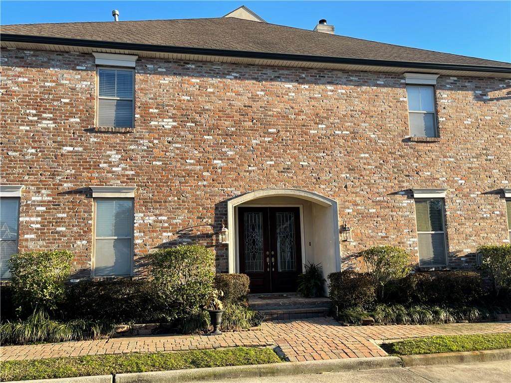 2800 Hyde Park Avenue - Photo 1