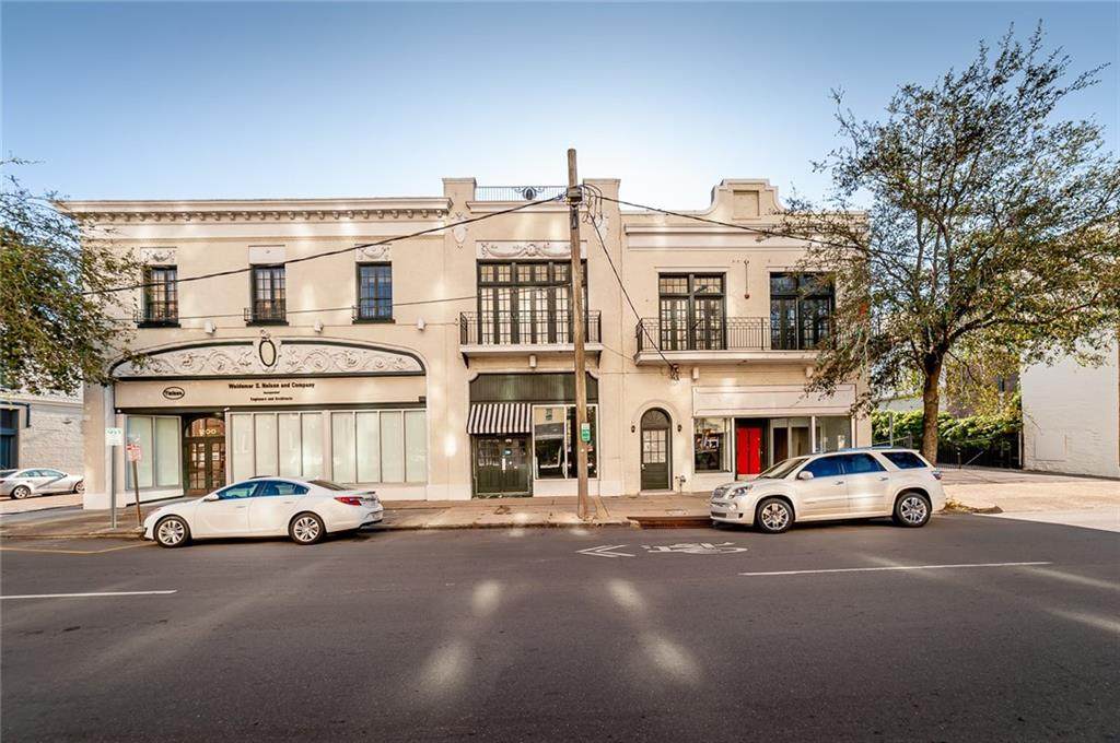 1208 St. Charles Avenue - Photo 1