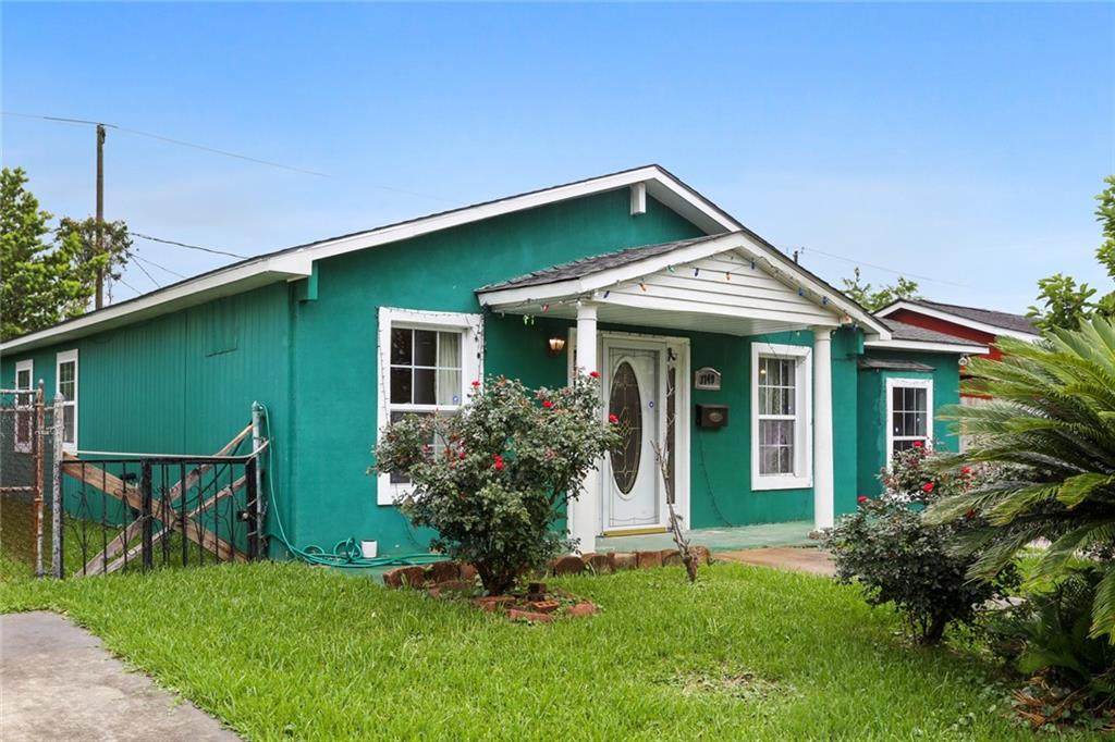 3749 Loyola Drive - Photo 1