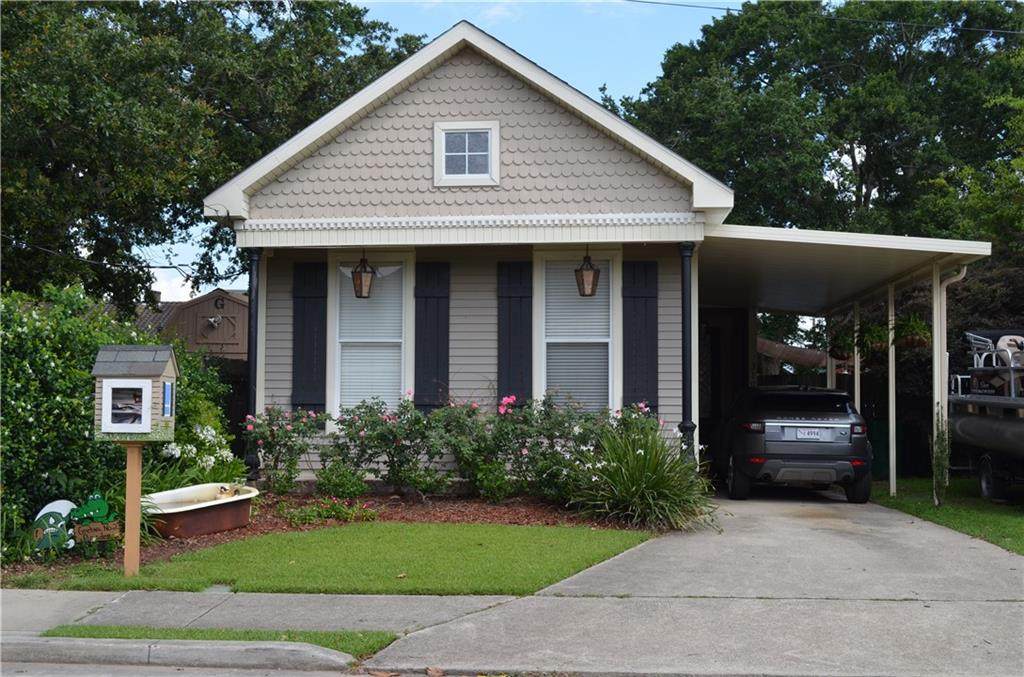 319 7TH Street - Photo 1