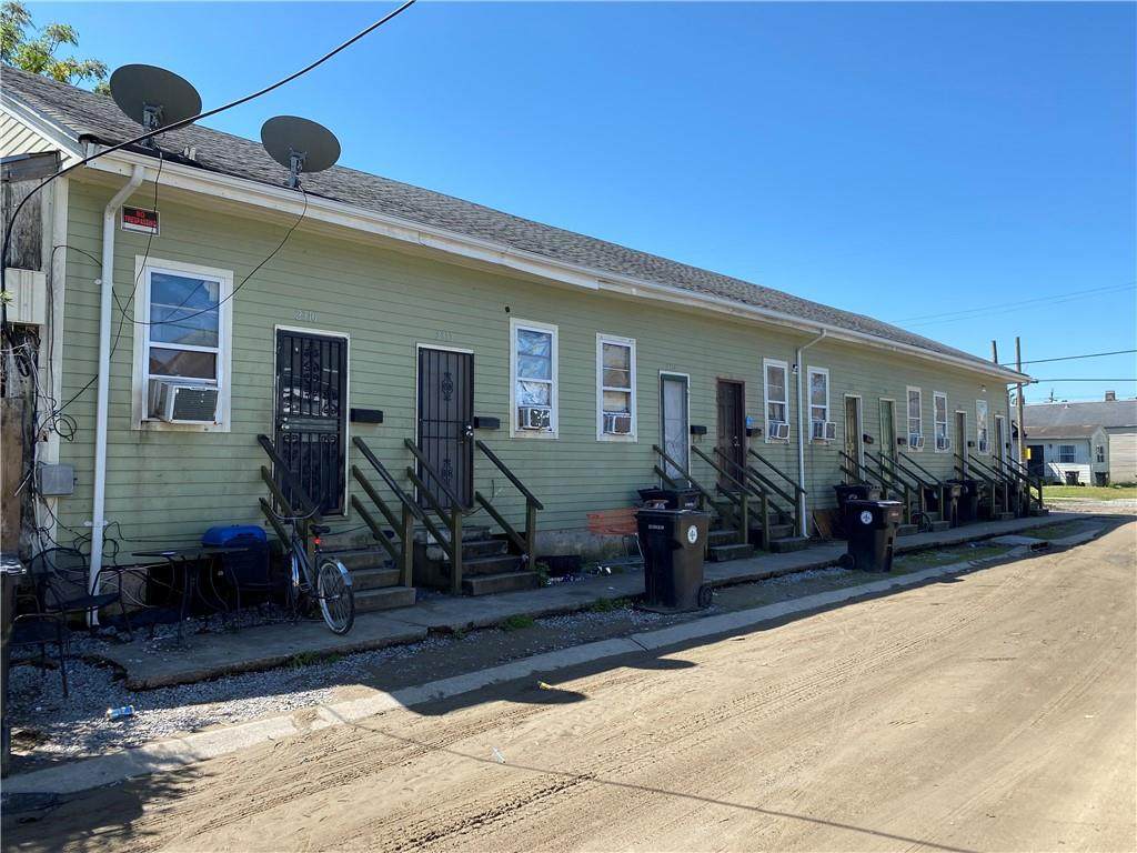 2312 Robertson Street - Photo 1
