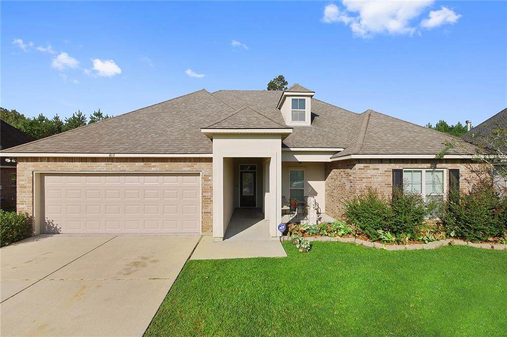 613 Woodburne Loop - Photo 1