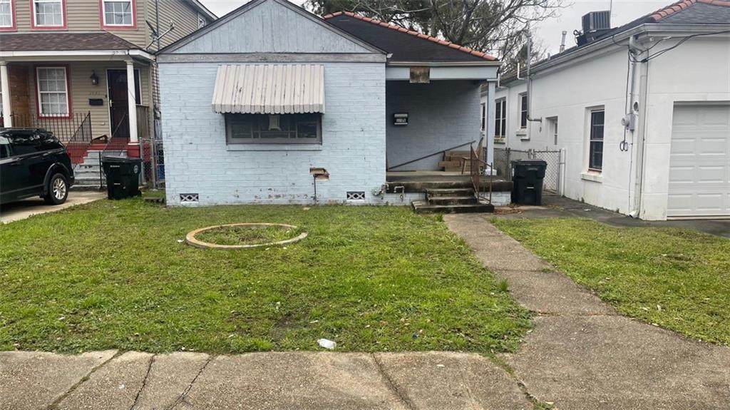 3319 Pauger Street - Photo 1