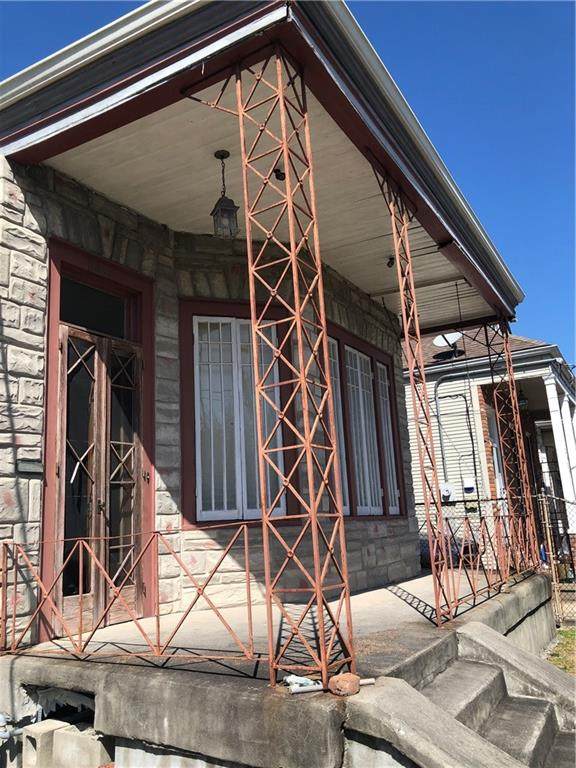 2418 Marengo Street - Photo 1