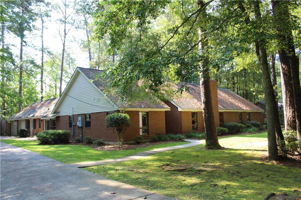 140 Pinecrest Drive - Photo 1