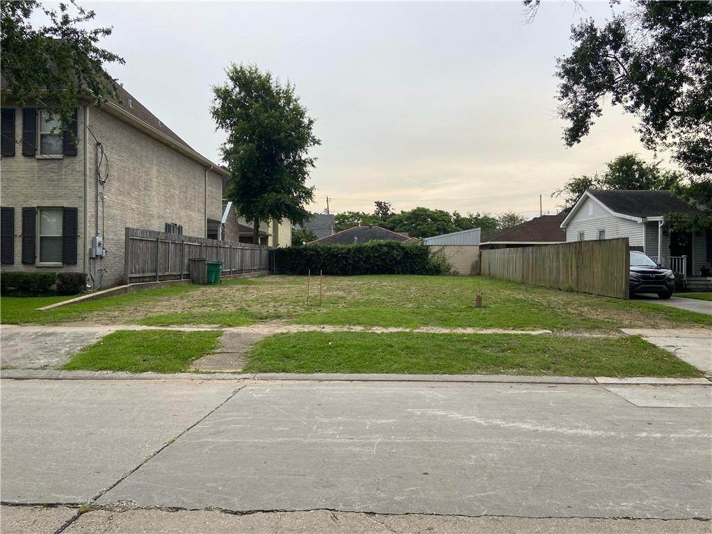 341 Metairie Lawn Drive - Photo 1