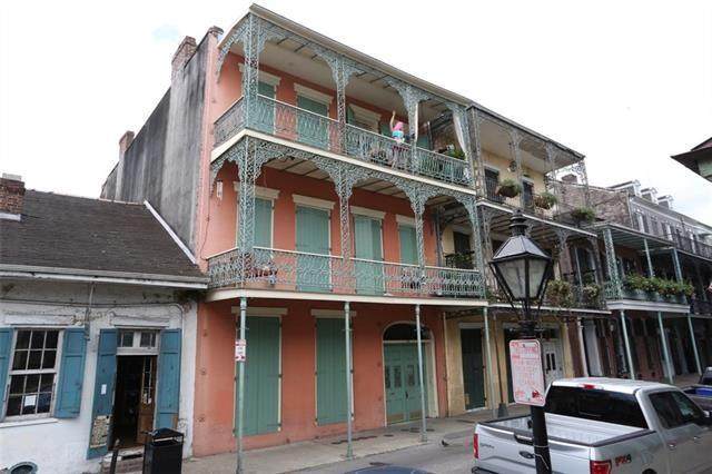 1018 Royal Street - Photo 1