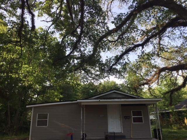1113 Coleman Avenue - Photo 1