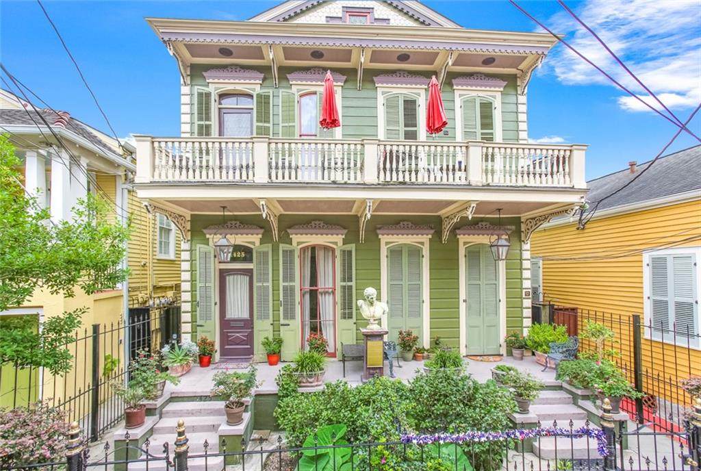 1427 Dauphine Street - Photo 1
